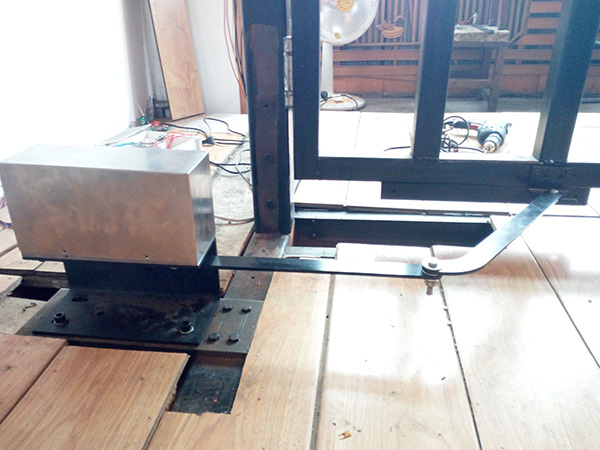 外掛式開門機(jī)